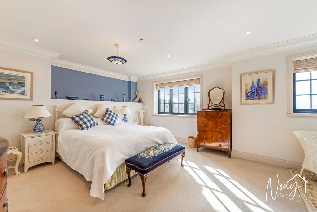 Additional image 17 of 4 bed detached house for saleStiles Yard, Alresford SO24