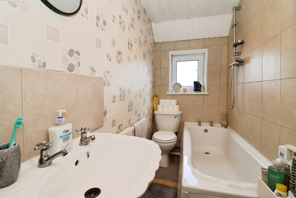 Additional image 10 of 2 bed terraced house for saleSpital Gardens, Chesterfield, Derbyshire S41