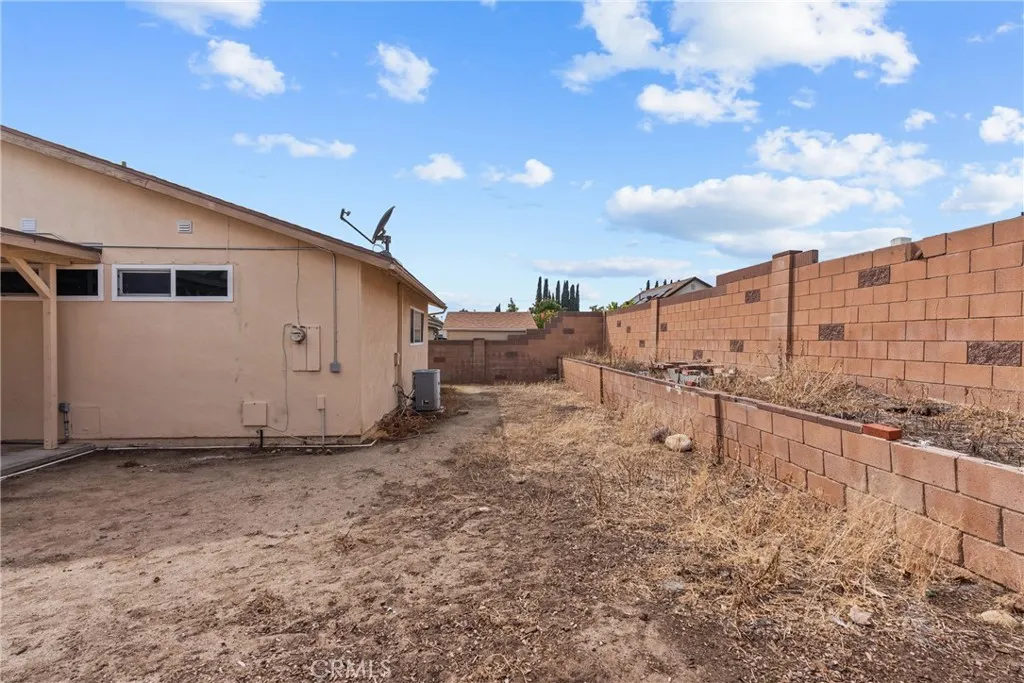 1853 Hillary Ct, Simi Valley, CA 93065