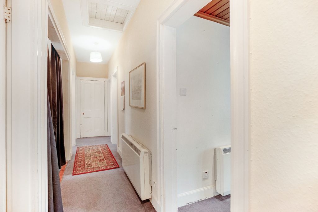 Additional image 4 of 3 bed flat for salePoltalloch Street, Lochgilphead PA31