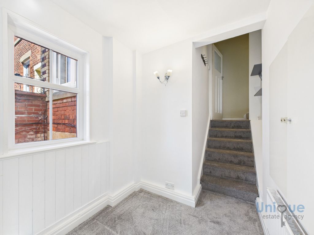 Additional image 12 of 2 bed flat for sale2 St. Georges Square, Lytham St. Annes, Lytham St. Annes FY8