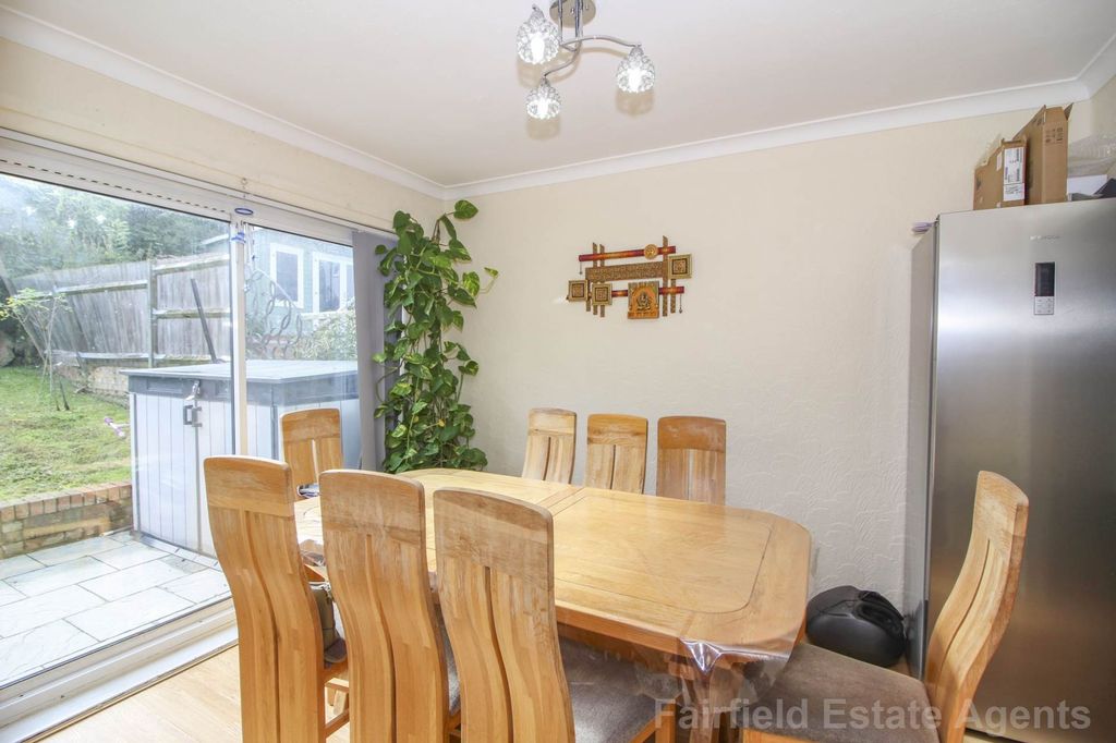 Additional image 8 of 4 bed semi-detached house for saleNorthwick Road, Watford WD19