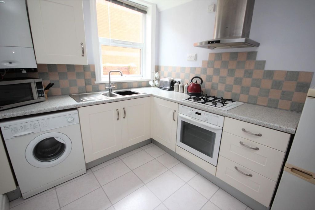 Additional image 6 of 1 bed flat for saleThe Crescent, Middlesbrough TS5