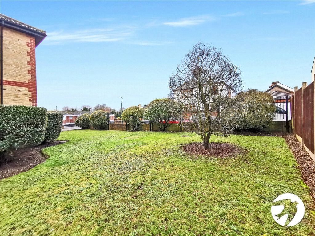 Additional image 9 of 2 bed flat for saleCheshunt Road, Belvedere DA17