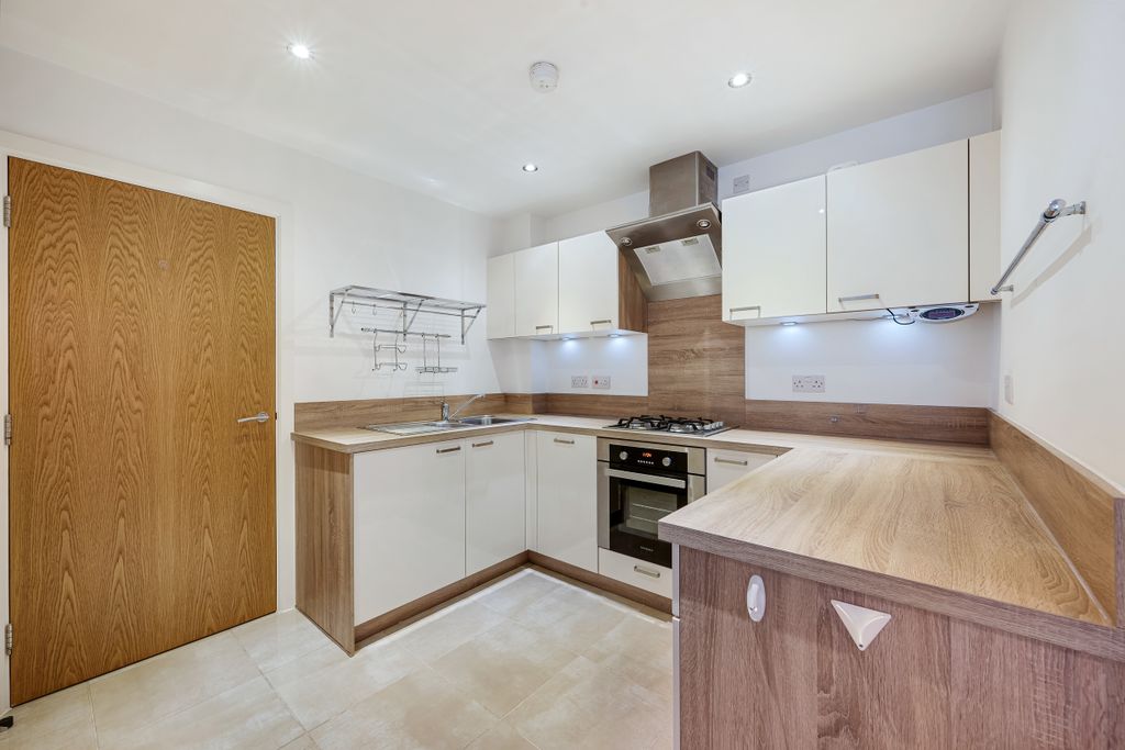Additional image 7 of 2 bed flat for salePentywyn Road, Deganwy LL31