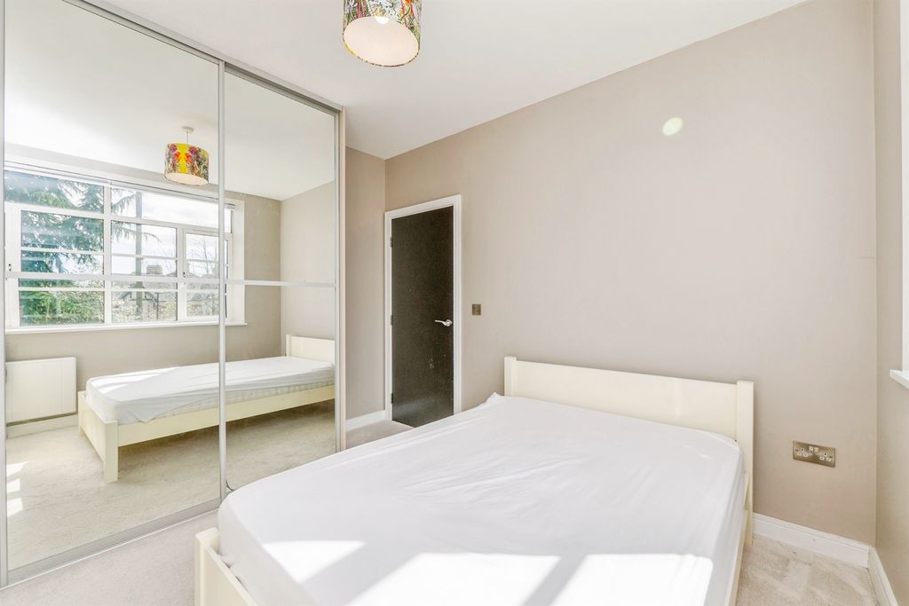 Additional image 9 of 1 bed flat for saleRomilly Crescent, Cardiff CF11