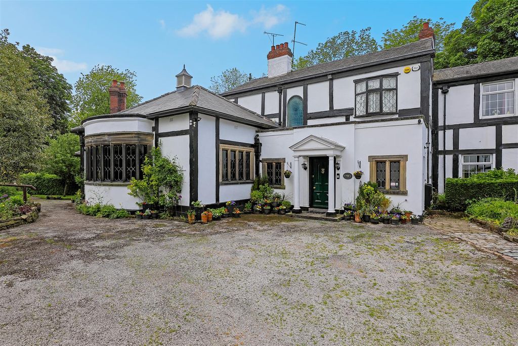 Additional image 58 of 4 bed country house for saleWesterhill House, Westerhill, Ashton-Under-Lyne OL7