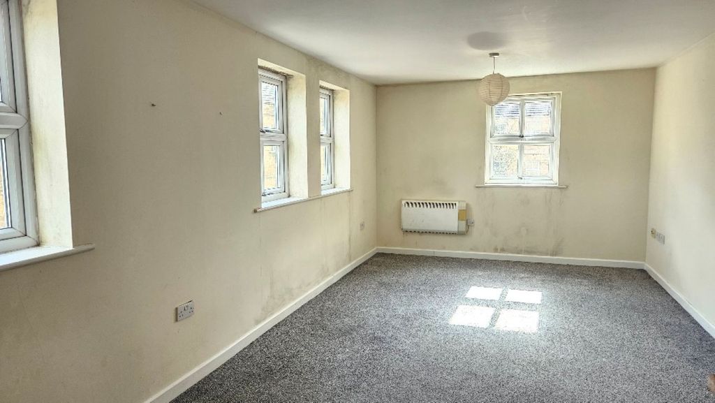 Additional image 7 of 2 bed flat for saleWellfield Mews, Staincliffe, Dewsbury WF13