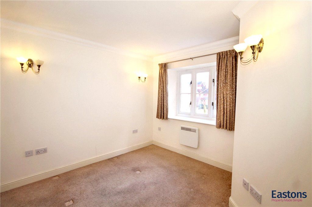Additional image 8 of 2 bed flat for saleElizabeth Drive, Banstead SM7