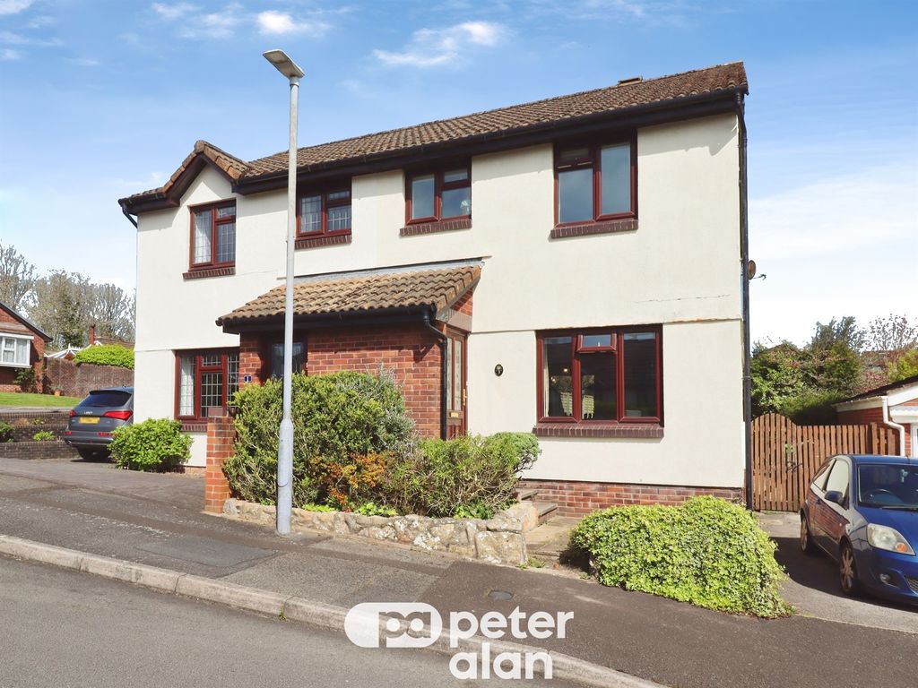 3 bed semi-detached house for saleAstoria Close, Thornhill, Cardiff CF14