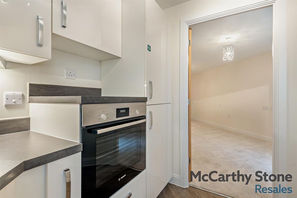 Additional image 18 of 1 bed flat for saleWayfarer Place, The Dean, Alresford SO24
