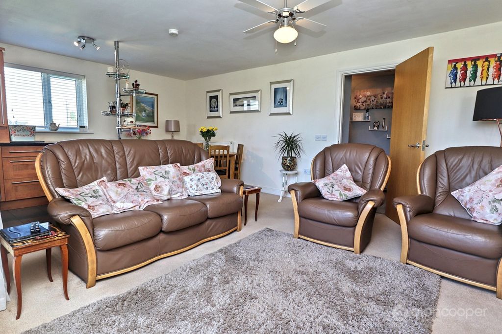 Additional image 8 of 2 bed flat for saleAlec Stewart House, Hilditch Way, Attleborough, Nuneaton CV11