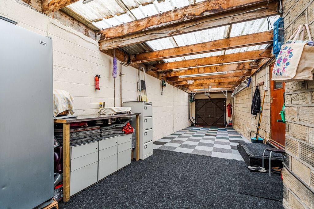 Additional image 29 of 5 bed detached house for saleTrack Road, Batley WF17