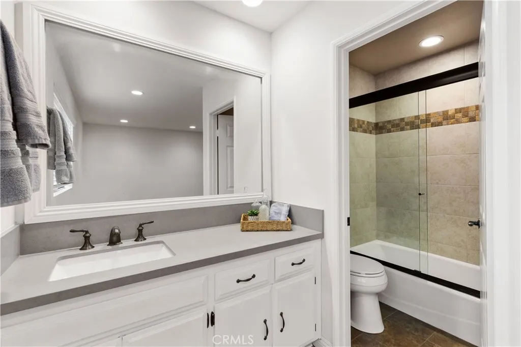 Additional image 21 of 2601 E 19th St Unit 4, Signal Hill, CA 90755