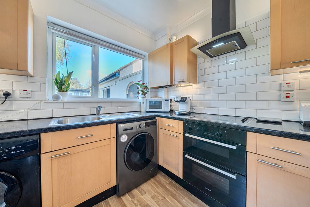 Additional image 21 of 4 bed semi-detached house for saleGlynde Road, Bexleyheath DA7