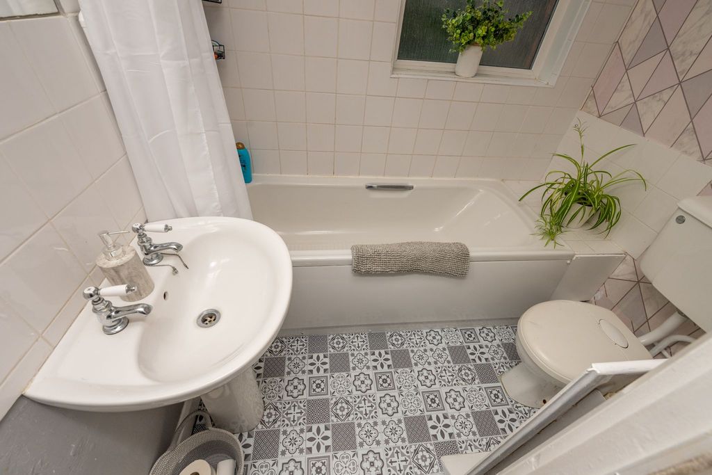 Additional image 20 of 3 bed terraced house for saleBirmingham Road, Alcester B49