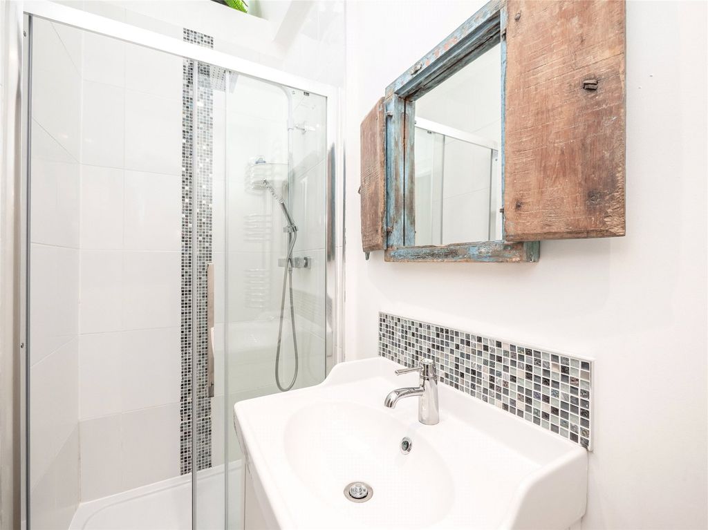 Additional image 15 of 2 bed flat for saleElder Street, New Town, Edinburgh EH1