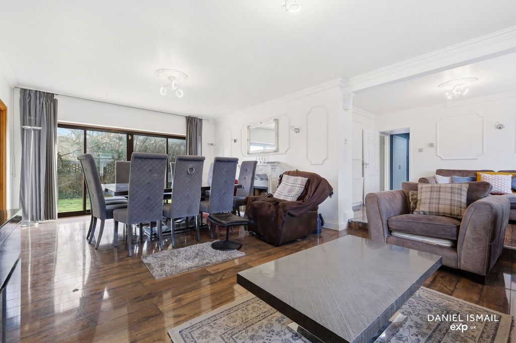 Additional image 7 of 8 bed detached house for saleWelbeck Drive, Langdon Hills, Basildon SS16