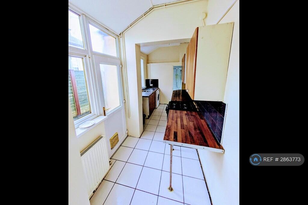 Clifton Road, Smethwick, B67 photo 4