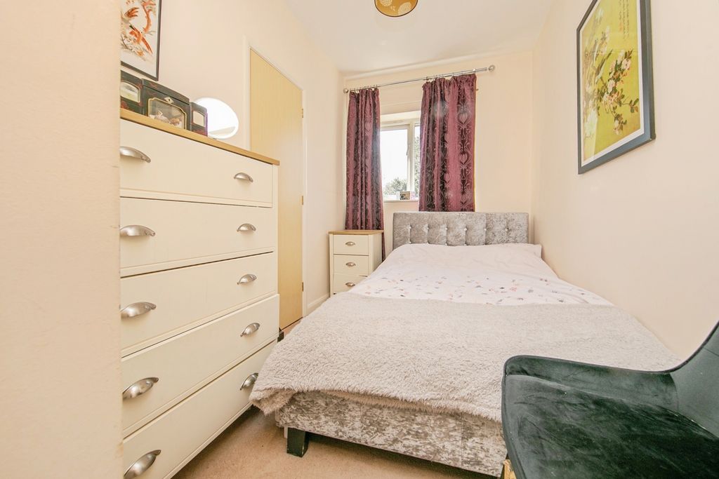 Additional image 10 of 2 bed flat for saleGrant Rise, Woodbridge, Suffolk IP12