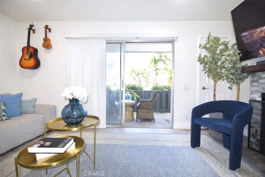 Additional image 6 of 2849 S Fairview St Unit C, Santa Ana, CA 92704