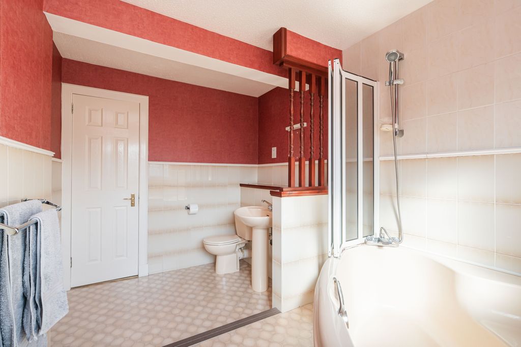 Additional image 14 of 6 bed villa for sale11 Johnsburn Haugh, Balerno EH14