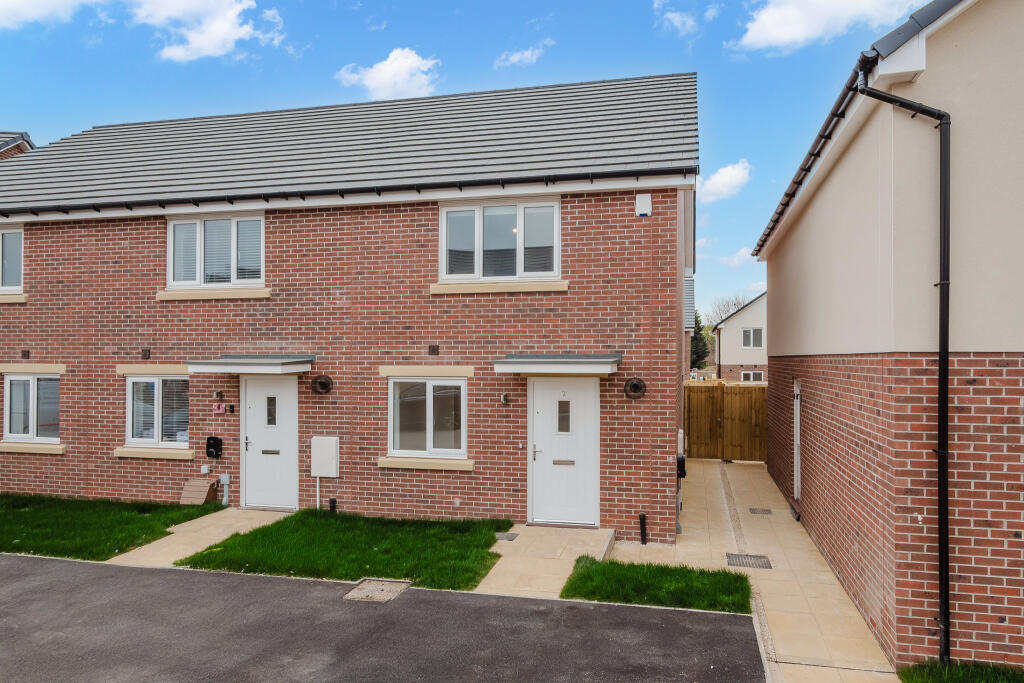 Walsh Fountain, Darwen, BB3