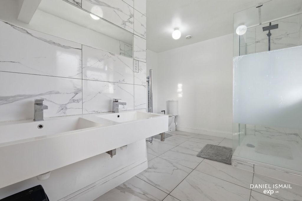 Additional image 27 of 8 bed detached house for saleWelbeck Drive, Langdon Hills, Basildon SS16