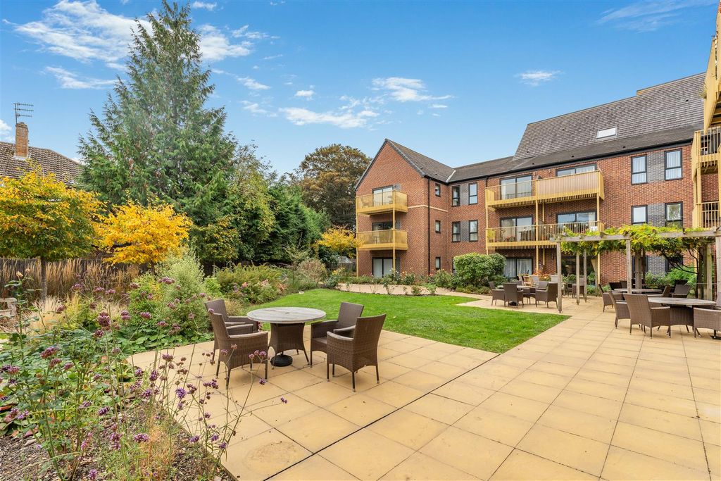 Additional image 14 of 2 bed flat for saleBath Road, Banbury OX16