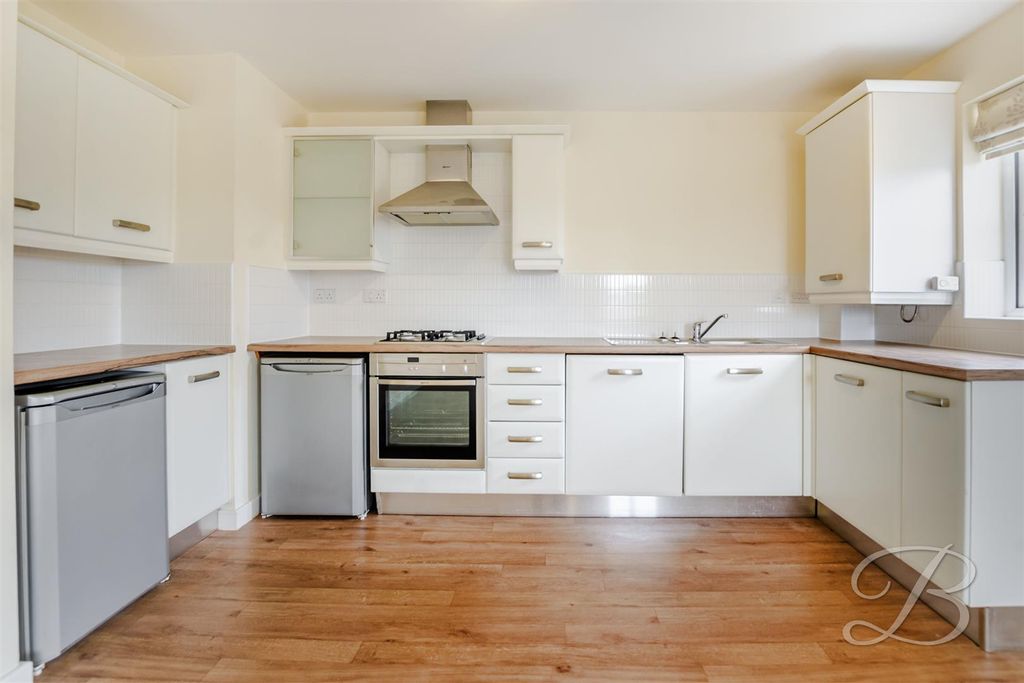Additional image 3 of 2 bed flat for saleBennet Drive, Kirkby-In-Ashfield, Nottingham NG17