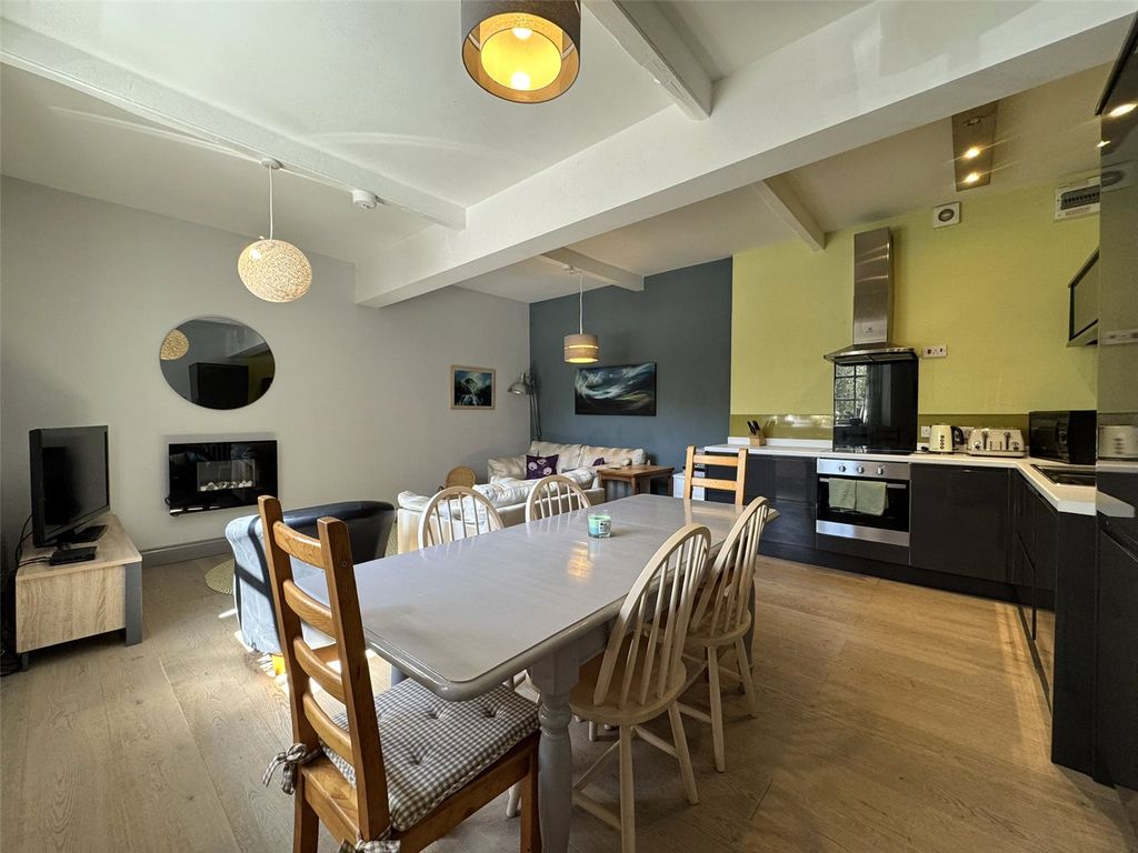 2 bed flat for salePantperthog, Machynlleth, Powys SY20 photo 2