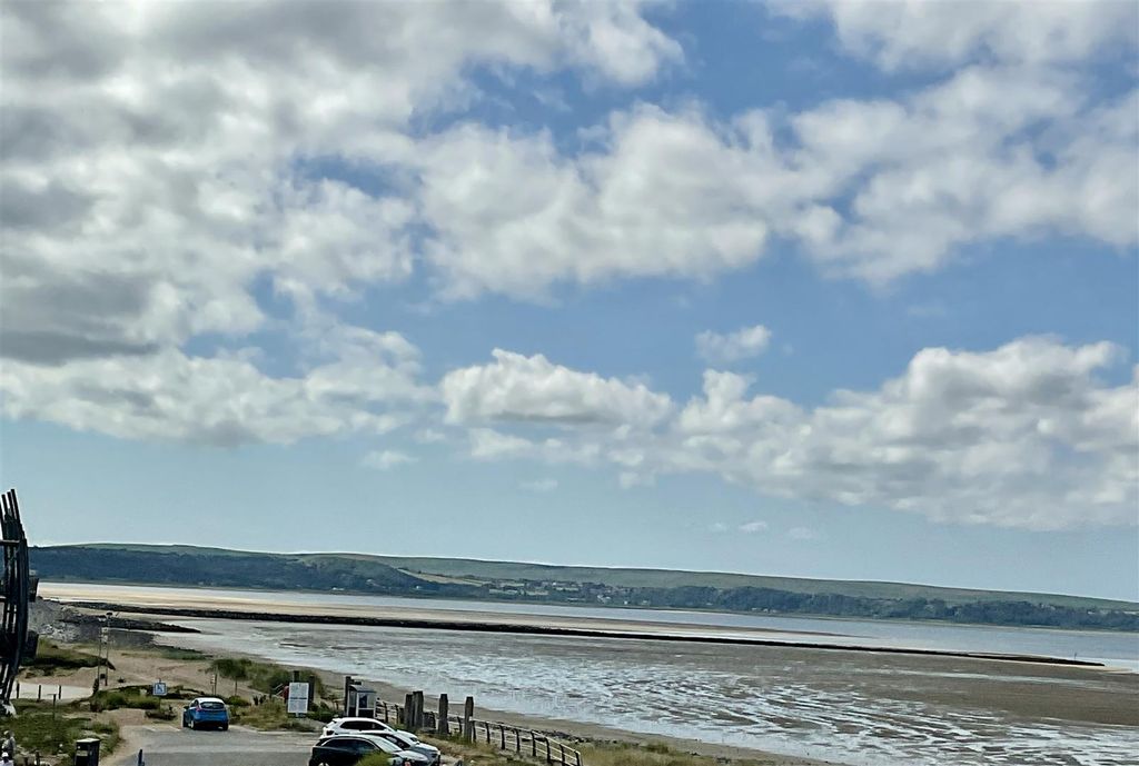 Additional image 15 of 2 bed flat for salePentre Doc Y Gogledd, Llanelli SA15