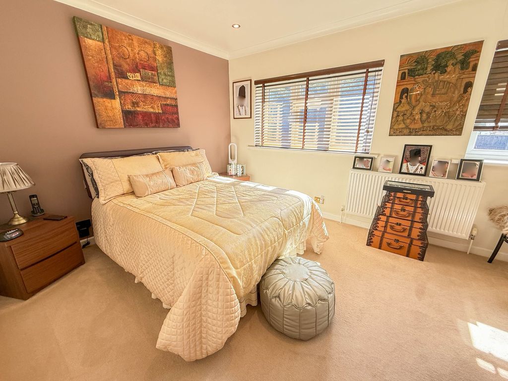 Additional image 3 of 3 bed town house for saleMargeholes, Carpenders Park, Watford WD19