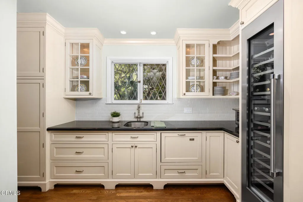 Additional image 27 of 555 Meadow Grove Street, La Canada Flintridge, CA 91011