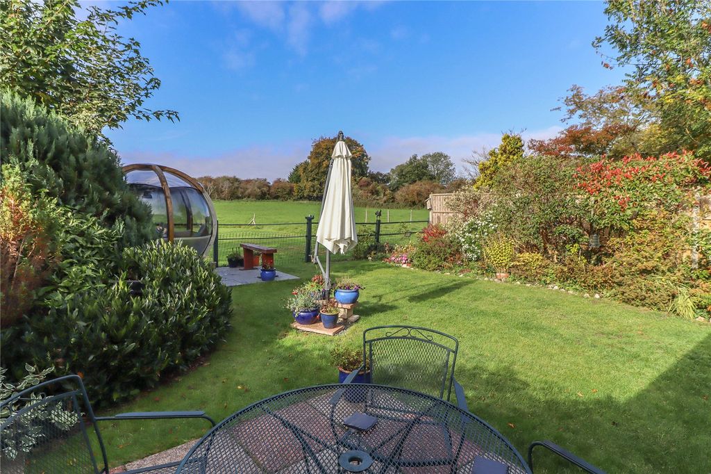 Additional image 24 of 5 bed link detached house for saleYew Tree Close, Goodworth Clatford, Andover, Hampshire SP11