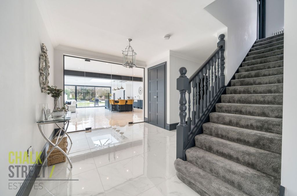 Additional image 20 of 5 bed detached house for saleWoodlands Avenue, Emerson Park RM11