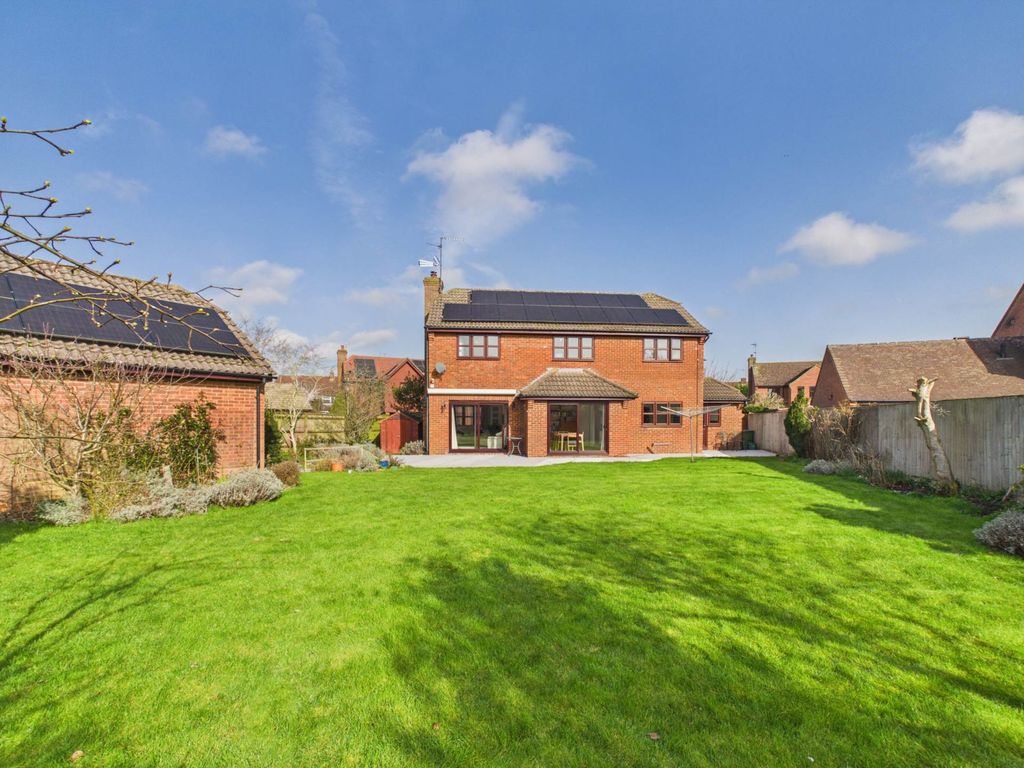 Additional image 19 of 5 bed detached house for saleWilliam Burt Close, Weston Turville HP22