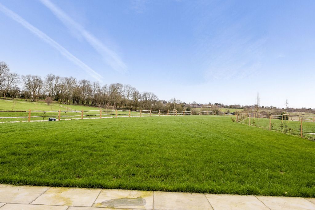 Additional image 2 of 4 bed detached house for saleCourtlands Park, Park Road, Banstead SM7