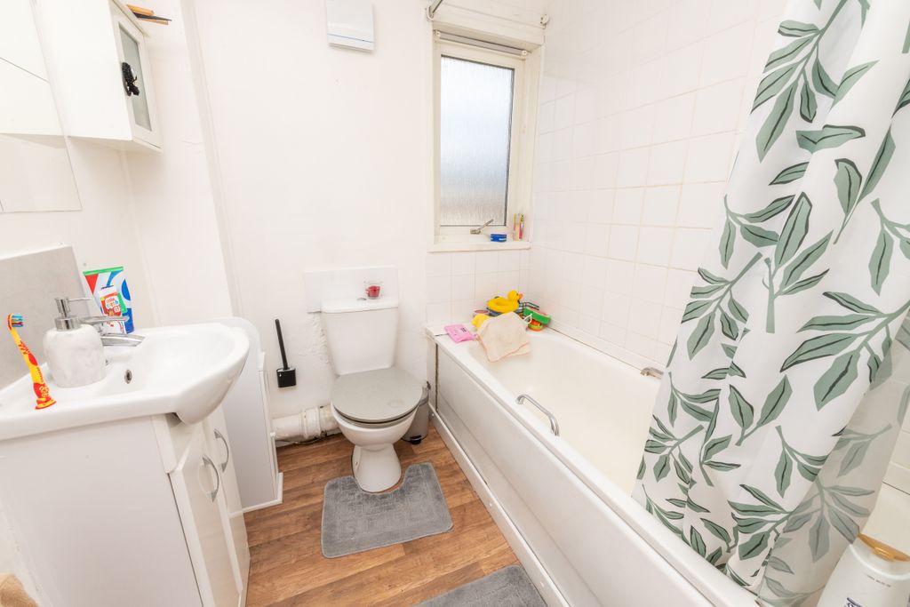 Additional image 10 of 2 bed flat for saleSouthhouse Crescent, Edinburgh EH17