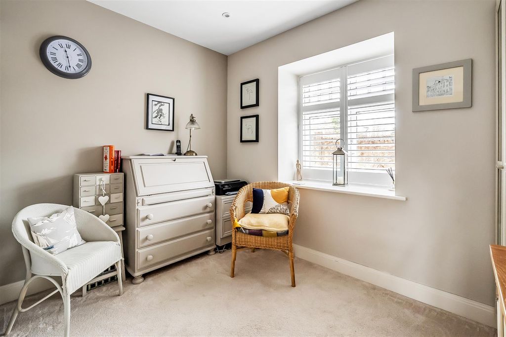 Additional image 22 of 3 bed detached bungalow for saleRoebuck Close, Ashtead KT21