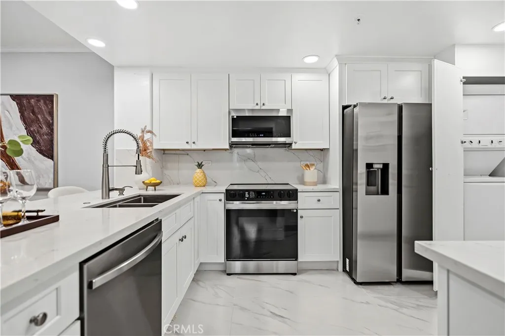 Additional image 29 of 2253 Martin 106#, Irvine, CA 92612
