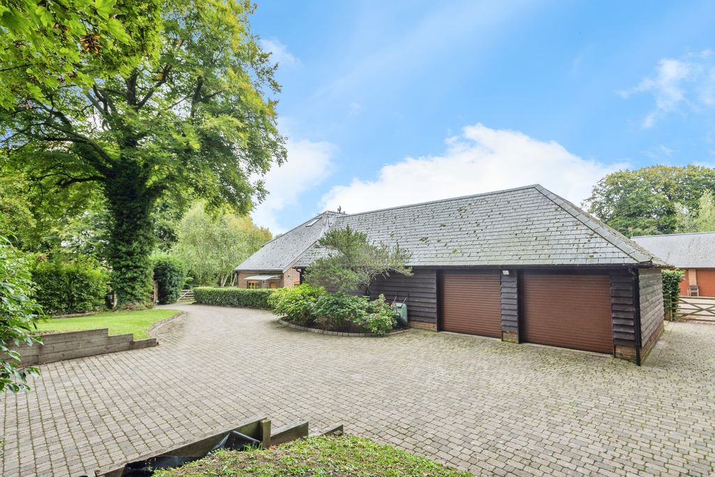 Additional image 14 of 6 bed barn conversion for saleFarleigh Lane, Dummer, Basingstoke RG25