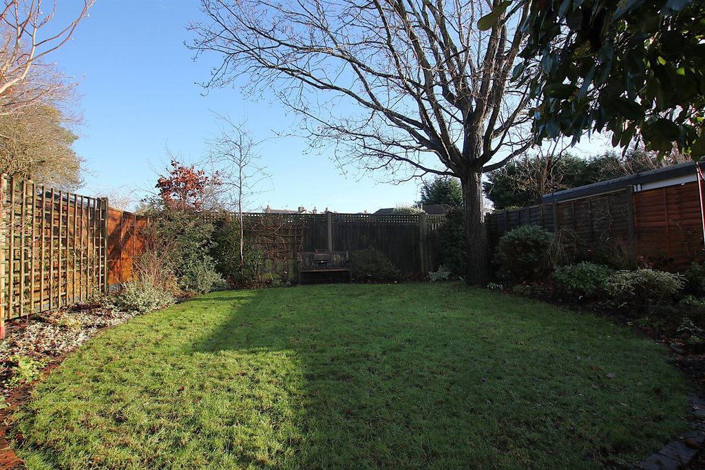Additional image 32 of 4 bed detached house for saleAgates Lane, Ashtead KT21