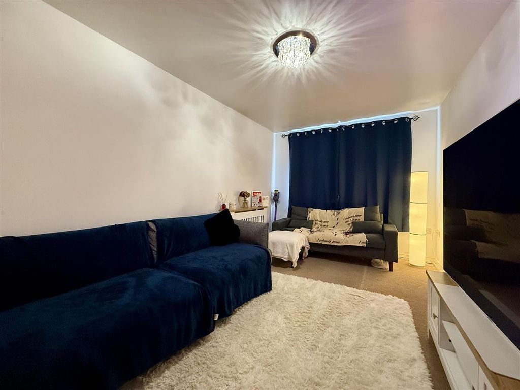 Additional image 7 of 2 bed flat for saleOliver House, Wain Avenue, Chesterfield S41