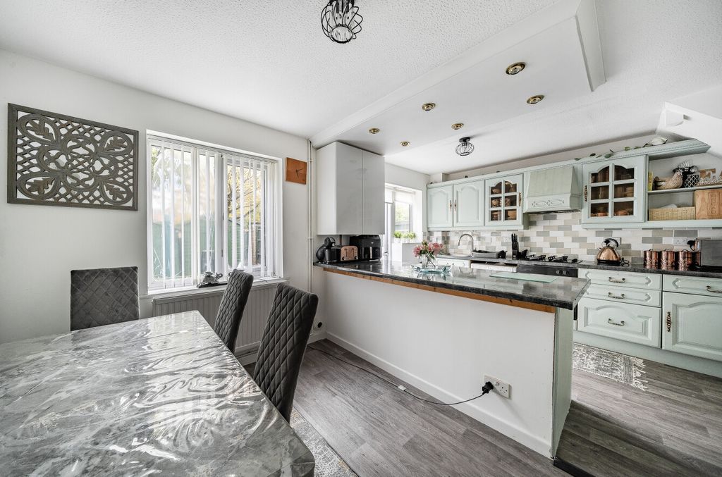 Additional image 18 of 3 bed end terrace house for saleWoking, Surrey GU21
