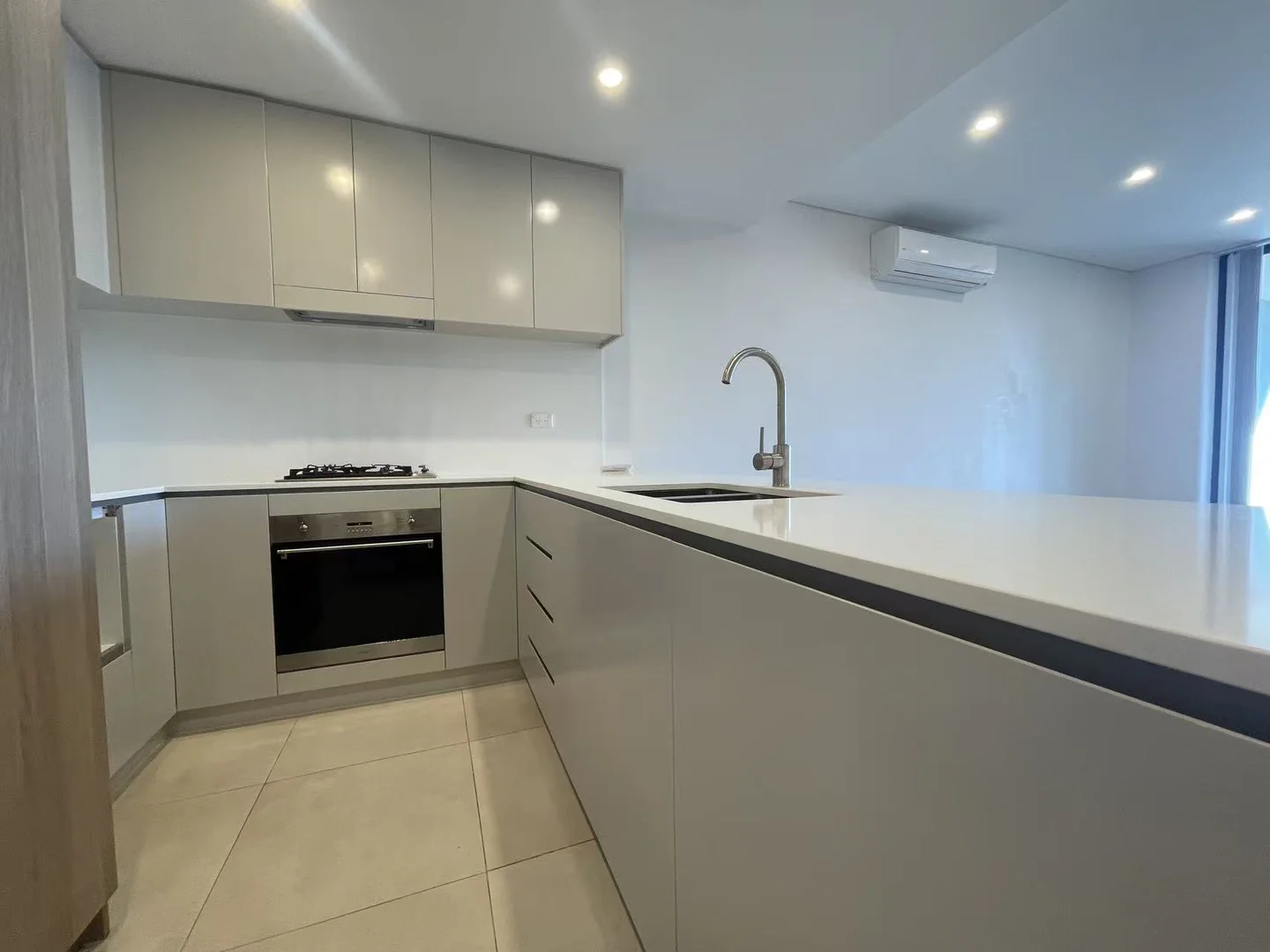 301/118 Princes Highway, Arncliffe NSW 2205 photo 2
