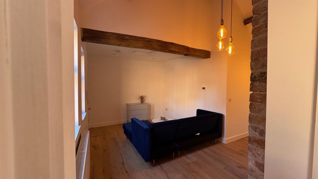 Additional image 7 of 1 bed flat for saleHigh Street, Banbury OX16