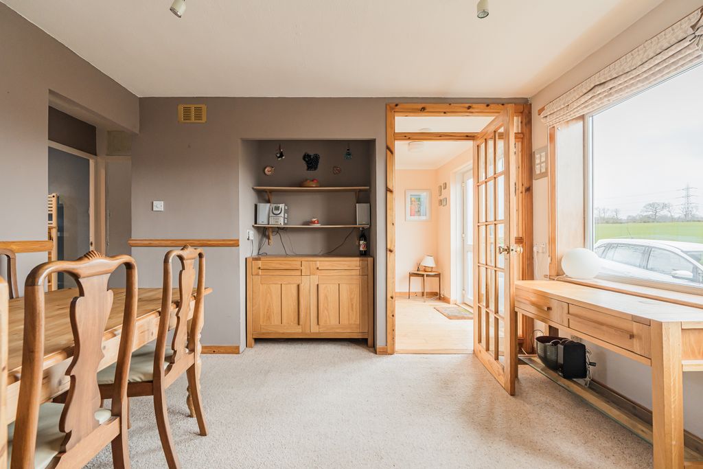 Additional image 10 of 4 bed bungalow for sale18 Cockburn Crescent, Edinburgh EH14