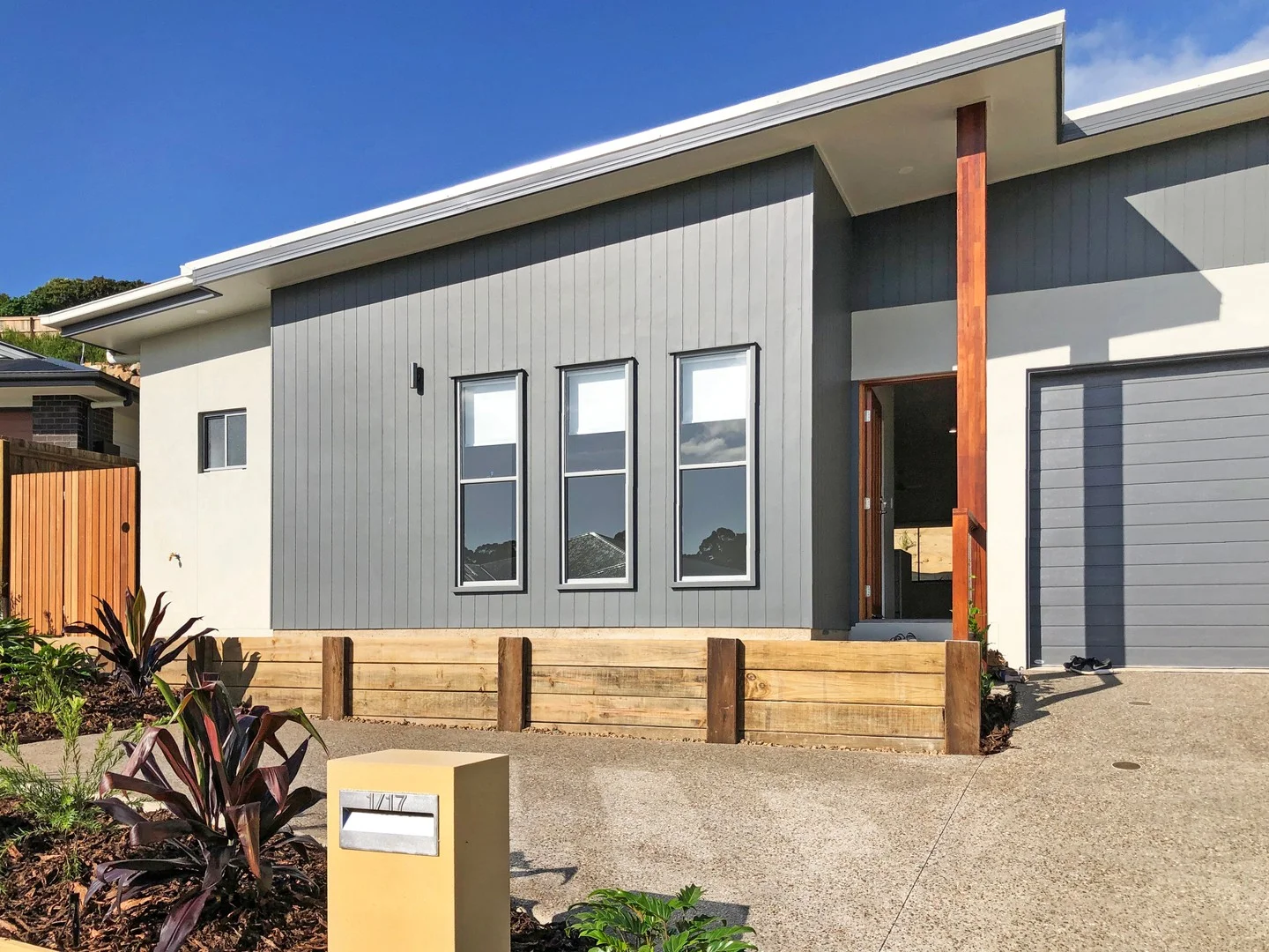 1/17 Jeanette Ave, Nambour QLD 4560