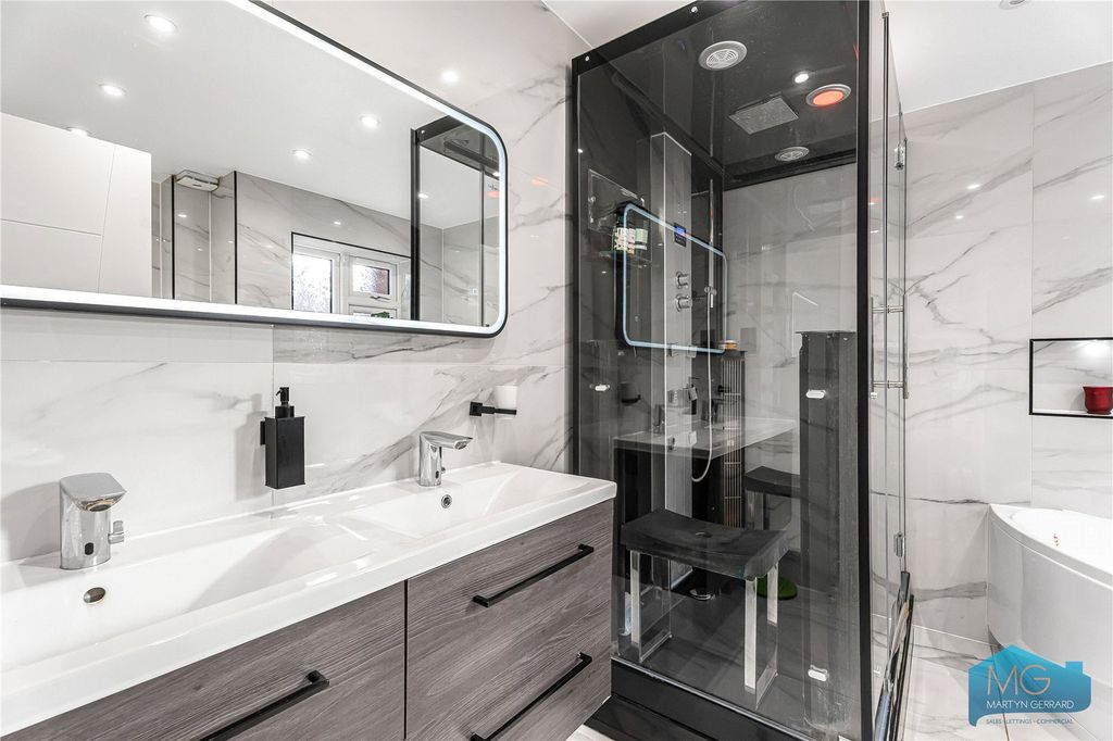 Additional image 21 of 6 bed detached house for saleWylo Drive, Arkley, Barnet EN5